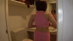 ショートカット美少女のエロすぎる本能！爆乳を武器に金欠を解決！