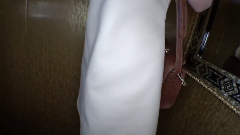 桃色乳首のマルチ女子、マン毛ありのギャップ！非力なま●こから潮が止まらない