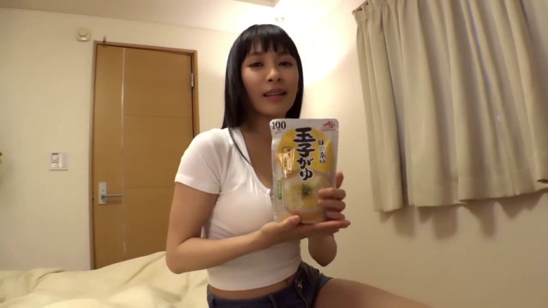 待望の生挿入！幼馴染のマ○コと迫るオッパイに暴発必至の痴女りタイム！