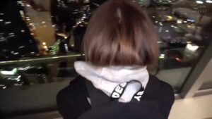 安全日だから生でいいよ♪ 彼氏を誘うドMかわいいJKの過激な一夜