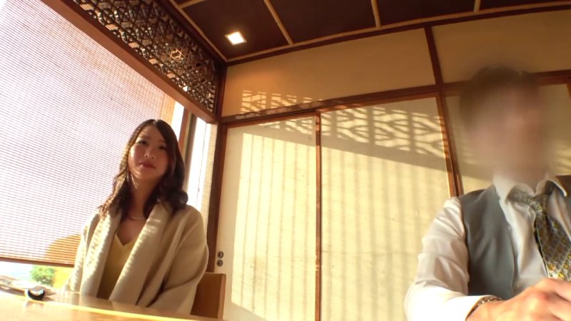 冷たい返事から一転！うさコス着エロっくすで中出しまで許す彼女の衝撃的な夜