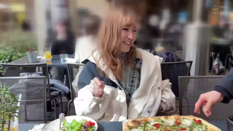 年下男を翻弄するS系ド級巨尻ママ！えげつないフェラと本能アクメの宴